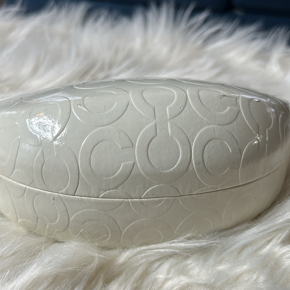 Coach Sunglasses - Picture 3 of 7